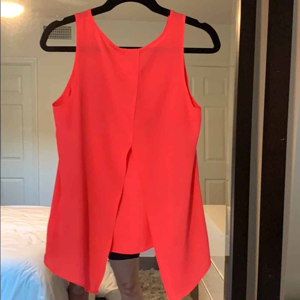 Split-Back Tank - image 2